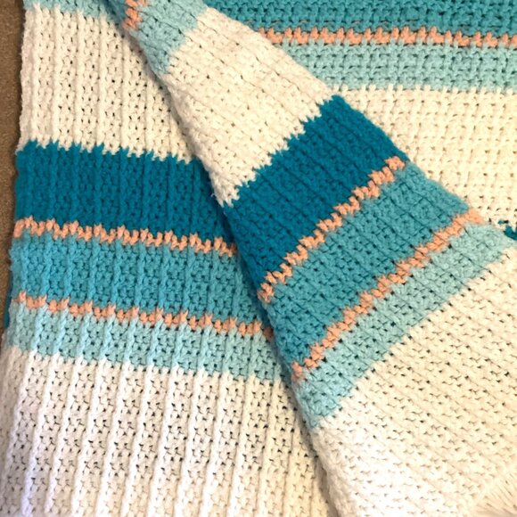 Handmade Crochet Blanket Throw Bedding Blue White - Picture 2 of 4